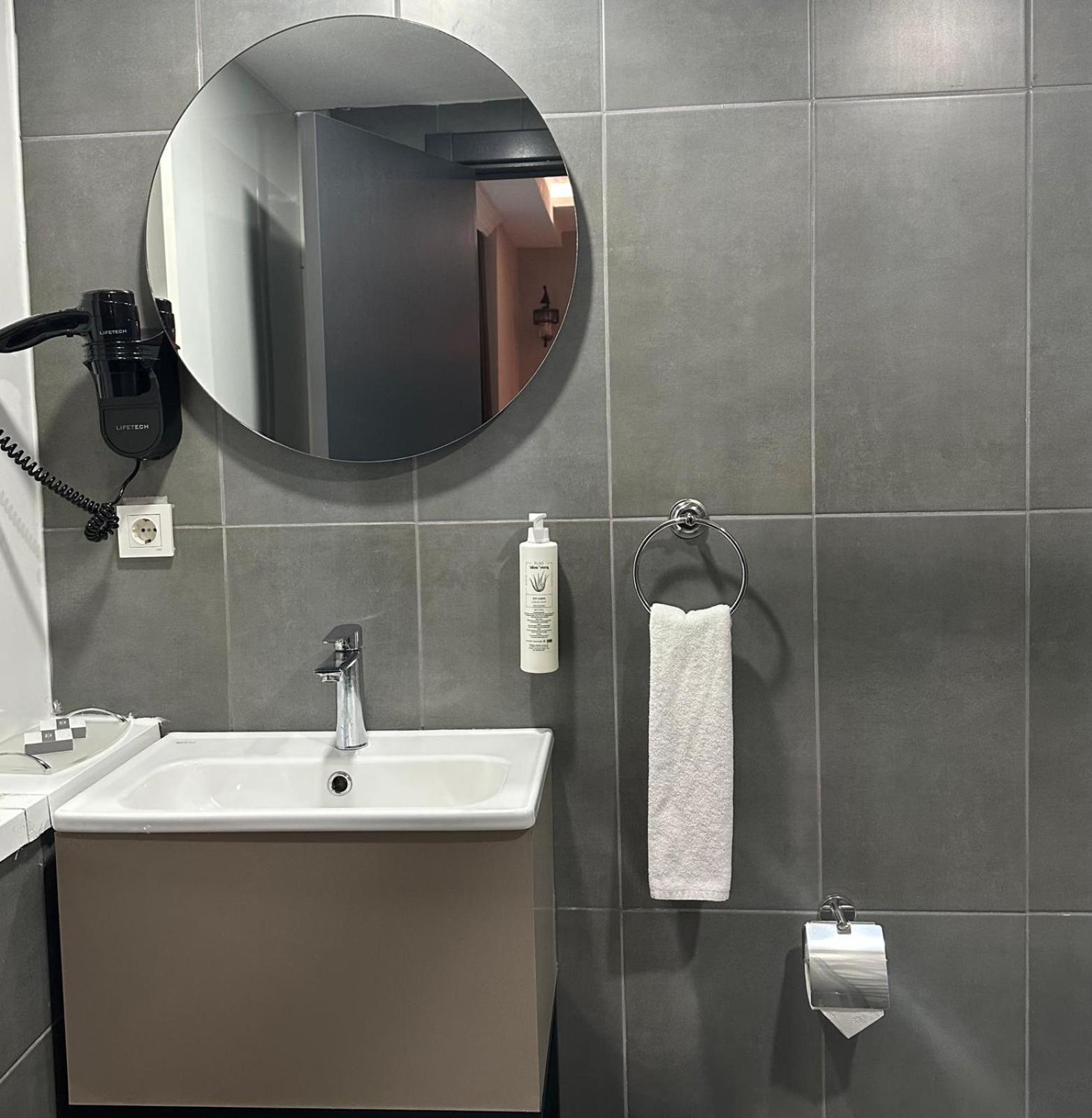 Monezza Hotel Maltepe Стамбул Экстерьер фото